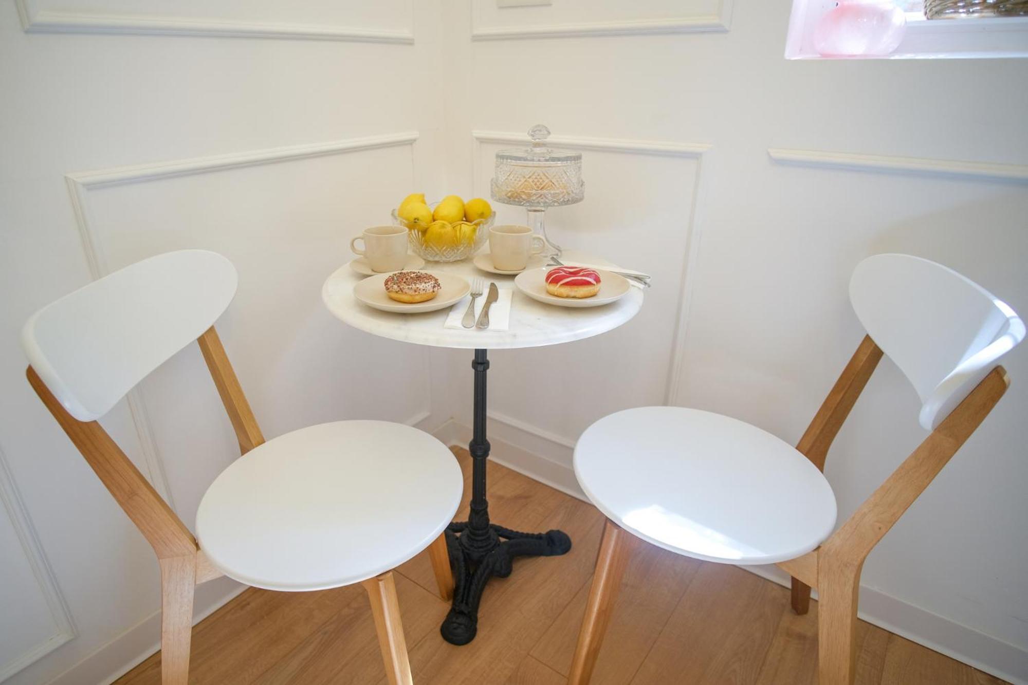 Apartament Parisian By Ioana *
